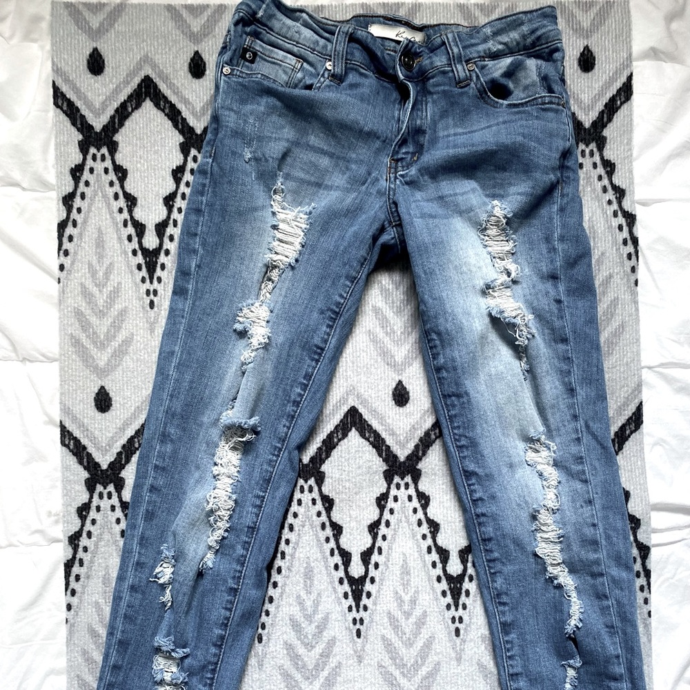 Kancan jeans, distressed, mid rise, size 27/7